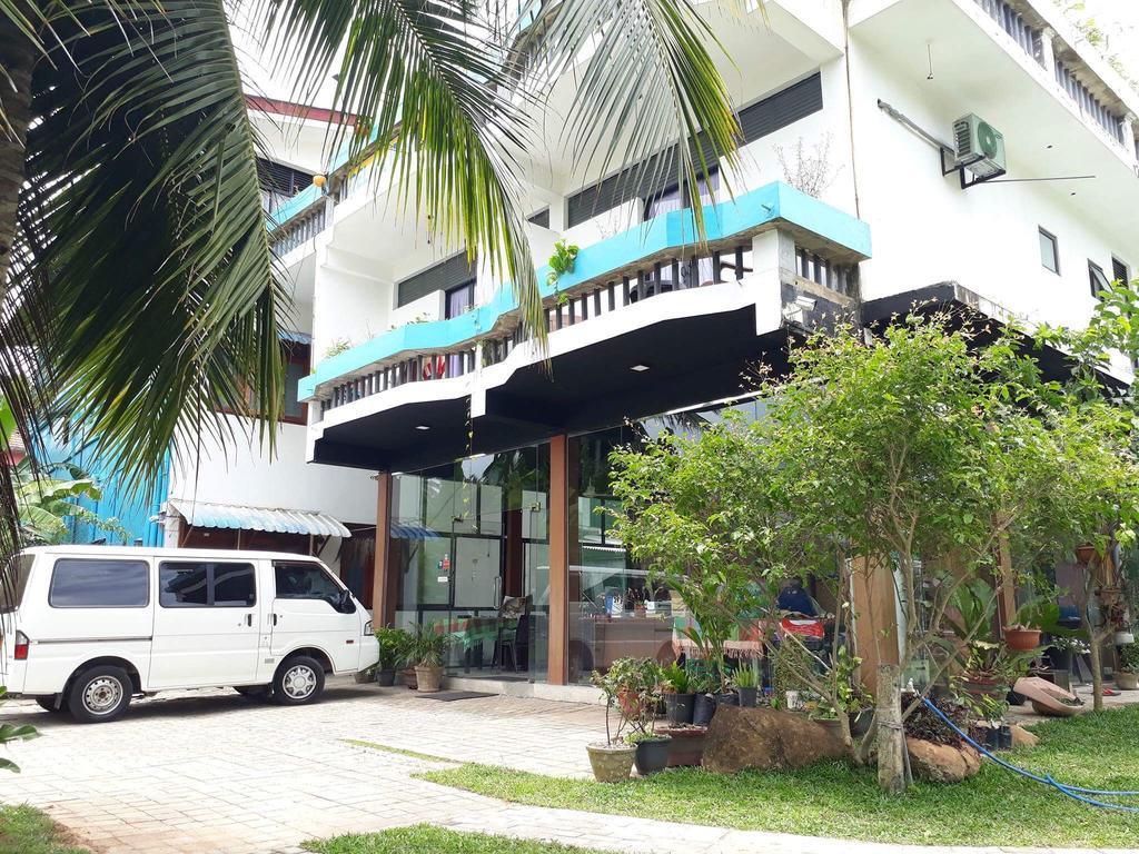 Relax Inn Hikkaduwa Extérieur photo